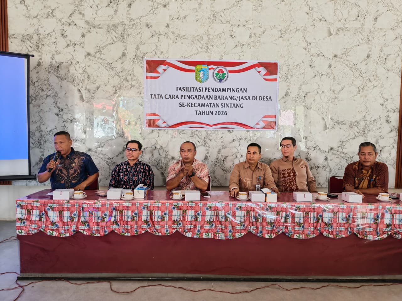 Kegiatan pendampingan tata cara pengadaan barang dan jasa di desa se-Kecamatan Sintang